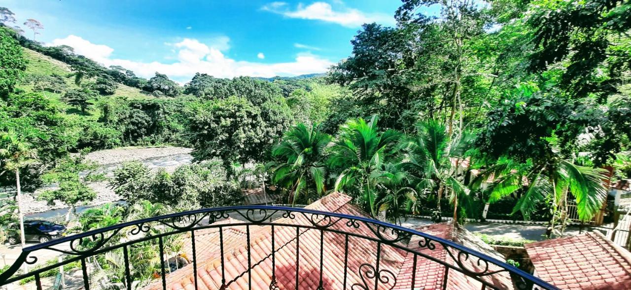 Hotel Campestre La Gaitana トビア エクステリア 写真